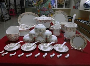 上海餐具批發(fā)景德鎮(zhèn)陶瓷餐具